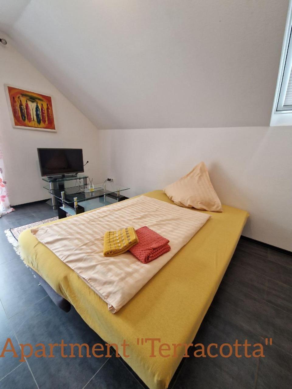 Weingut Im Moselkrampen Apartman Ellenz-Poltersdorf Kültér fotó